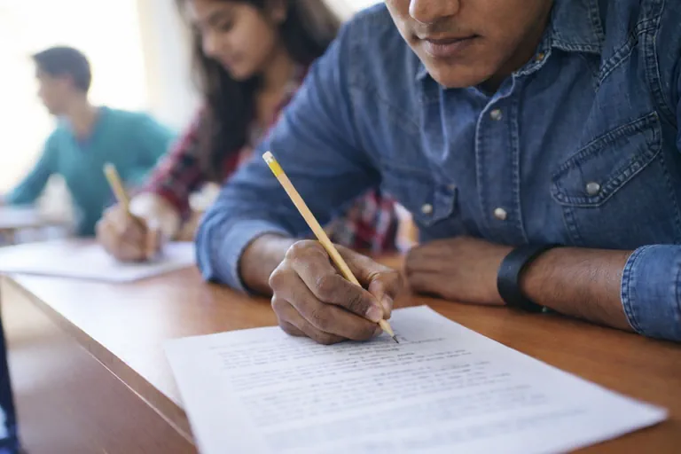 Intermediate French course for DELF B1 preparation – France Horizon
